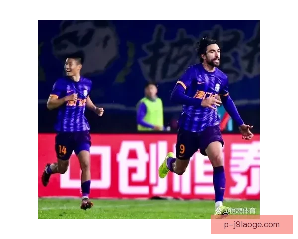孔帕尼奥在天津津门虎锋线大放异彩进球数名列前茅成球队重要得分利器 孔帕尼奥在天津津门虎锋线大放异彩进球数名列前茅成球队重要得分利器